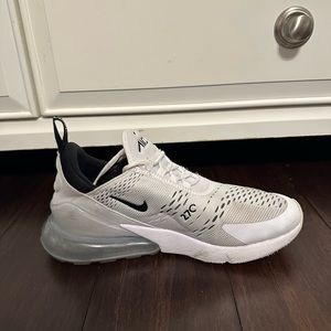 white nike 270 air max size women’s 8.5